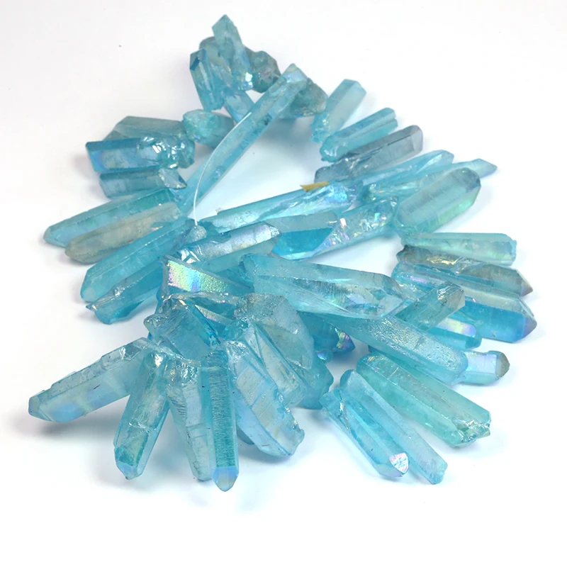 Гальванизированная окрашенная нить небесно голубого кварца с кристаллами