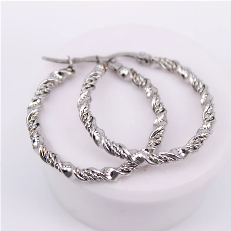 silver color 30mm 30 мм 40 мм 50 мм наружный диаметр 3 мм витые серьги-кольца Европейская и американская мода женские классические ювелирные изделия LH264 - Окраска металла: silver color 30mm