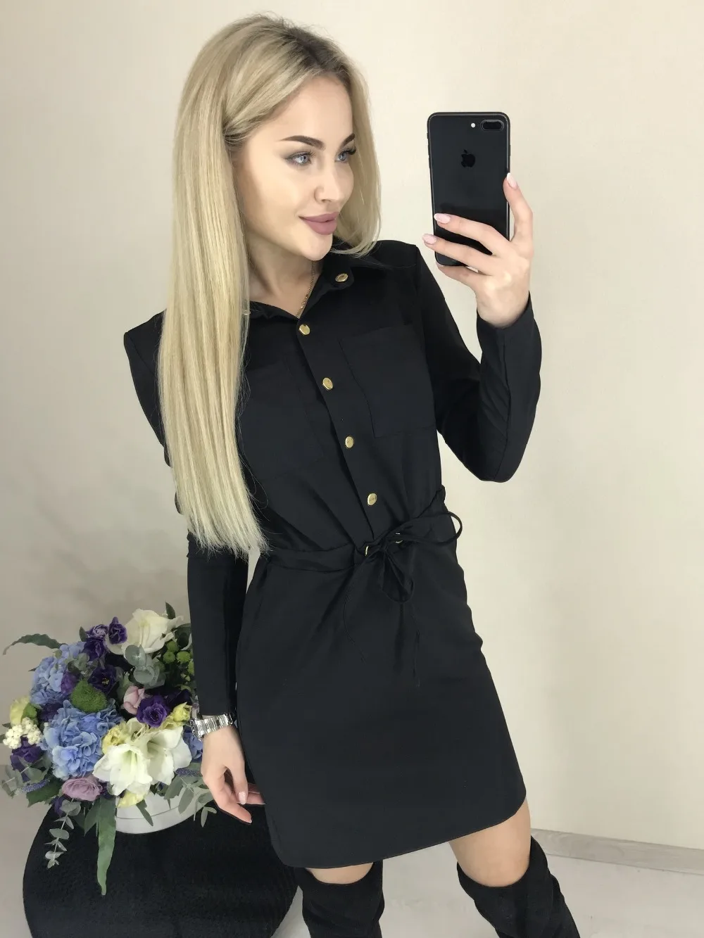 Женское платье на осень и весну La MaxZa повседневное облегающее пуговицах с поясом