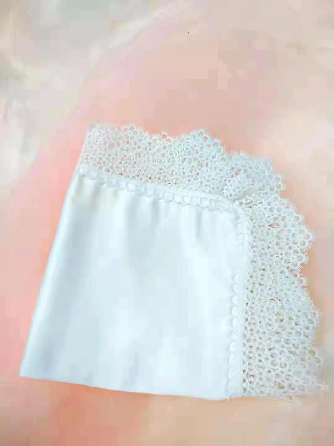 Детские Премиум атласные кружевные носовые платки крючком hankies Дамский свадебный платок в цветочки Крестильный платок с вышивкой