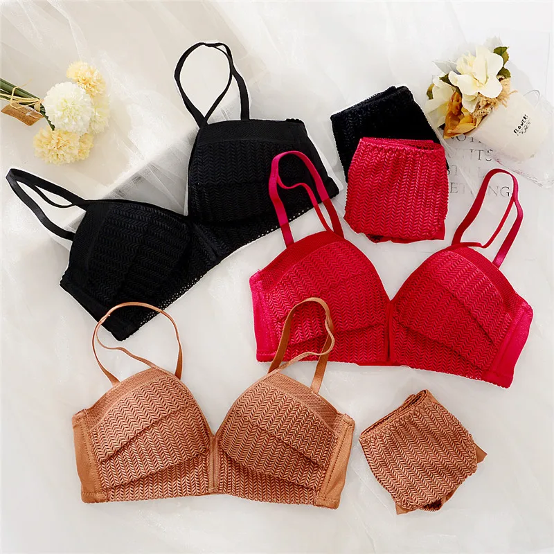 

High quality bra set sexy lace embroidery underwear hot sale seamless B cup for women and bra panty deep V push up bra sets