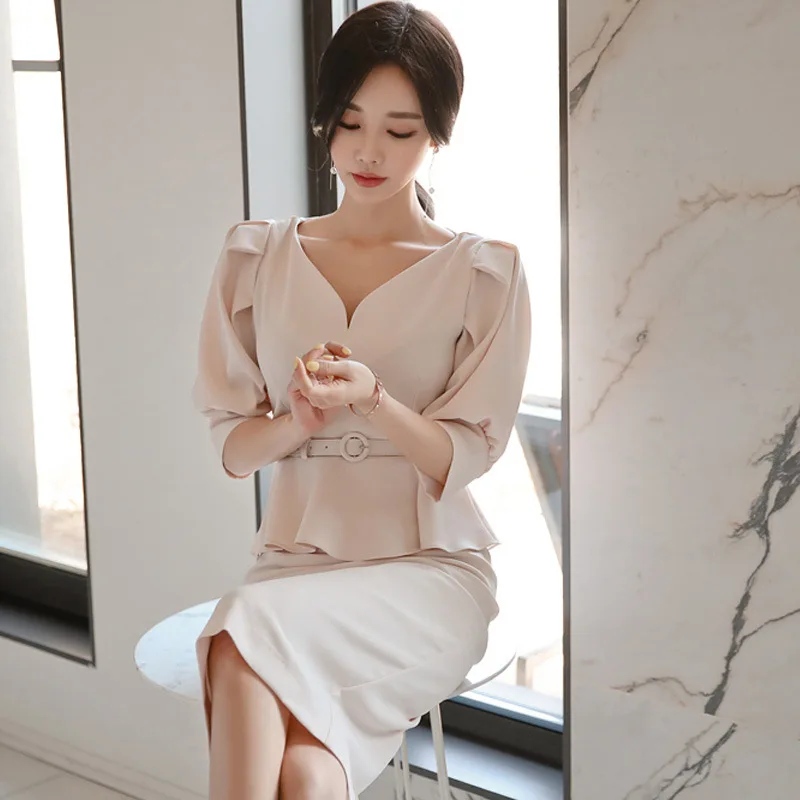 Женский офисный комплект из двух предметов однотонная офисная блузка с оборками