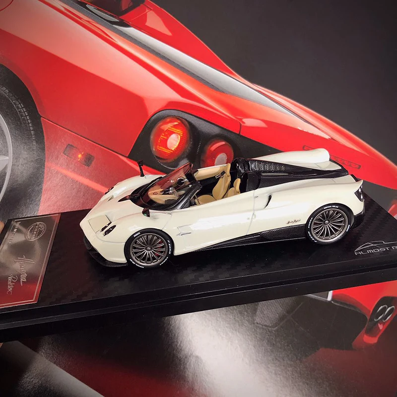 НОВАЯ литая металлическая модель 1/43 года, Pagani Wind Son, модель суперкара, игрушки для детей