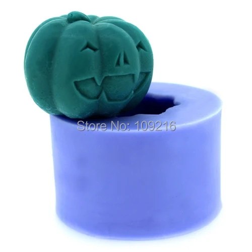 wholesale!!! 1pcs Small Laughing Pumpkin(LZ0120) Silicone Handmade Candle Mold Crafts DIY Mold