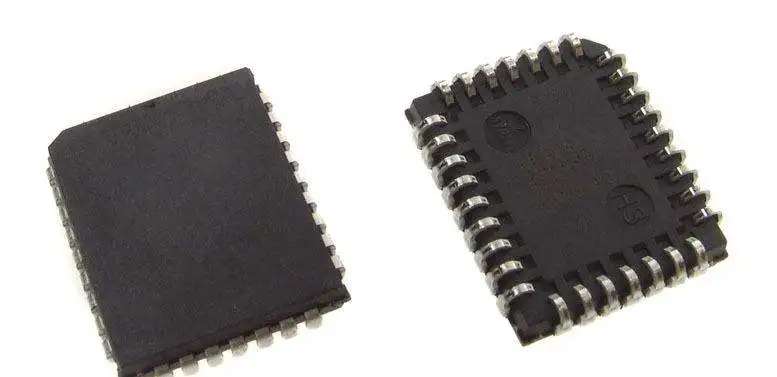 

10pcs/lot SST29EE010-90-4C-NHE SST29EE010-90-4C-NH SST29EE010-90-4C SST29EE010 29EE010 PLCC32