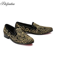 deification full embroidery sapato masculino italian shoes men wedding shoes schoenen leather classic prom shoes velvet loafers