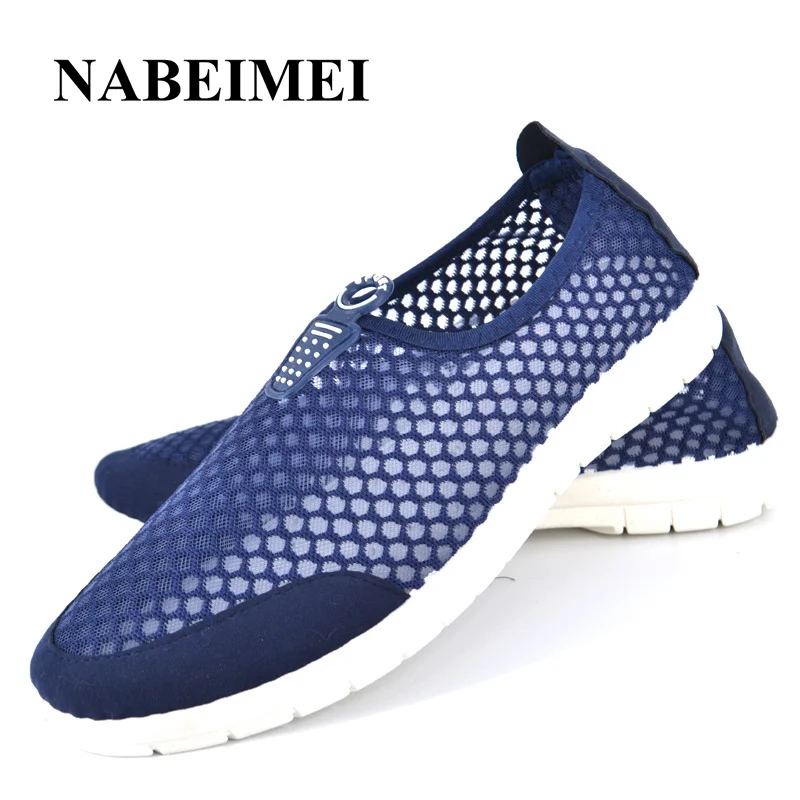 Летняя обувь мужчины ленивый свет скольжения на бездельников 2017 меш резиновой