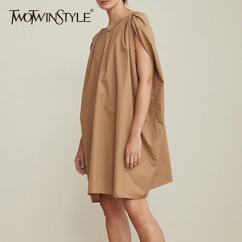 Платье-накидка без рукавов TWOTWINSTYLE с v-образным вырезом рюшами большого размера на