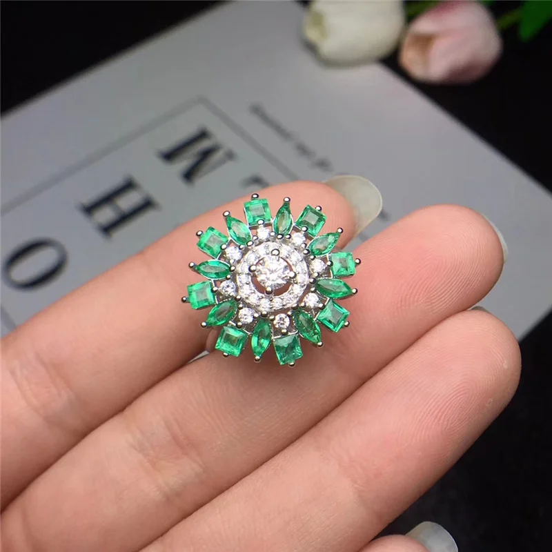 Кольцо женское из серебра 925 пробы с изумрудом белого золота #444 | Украшения и