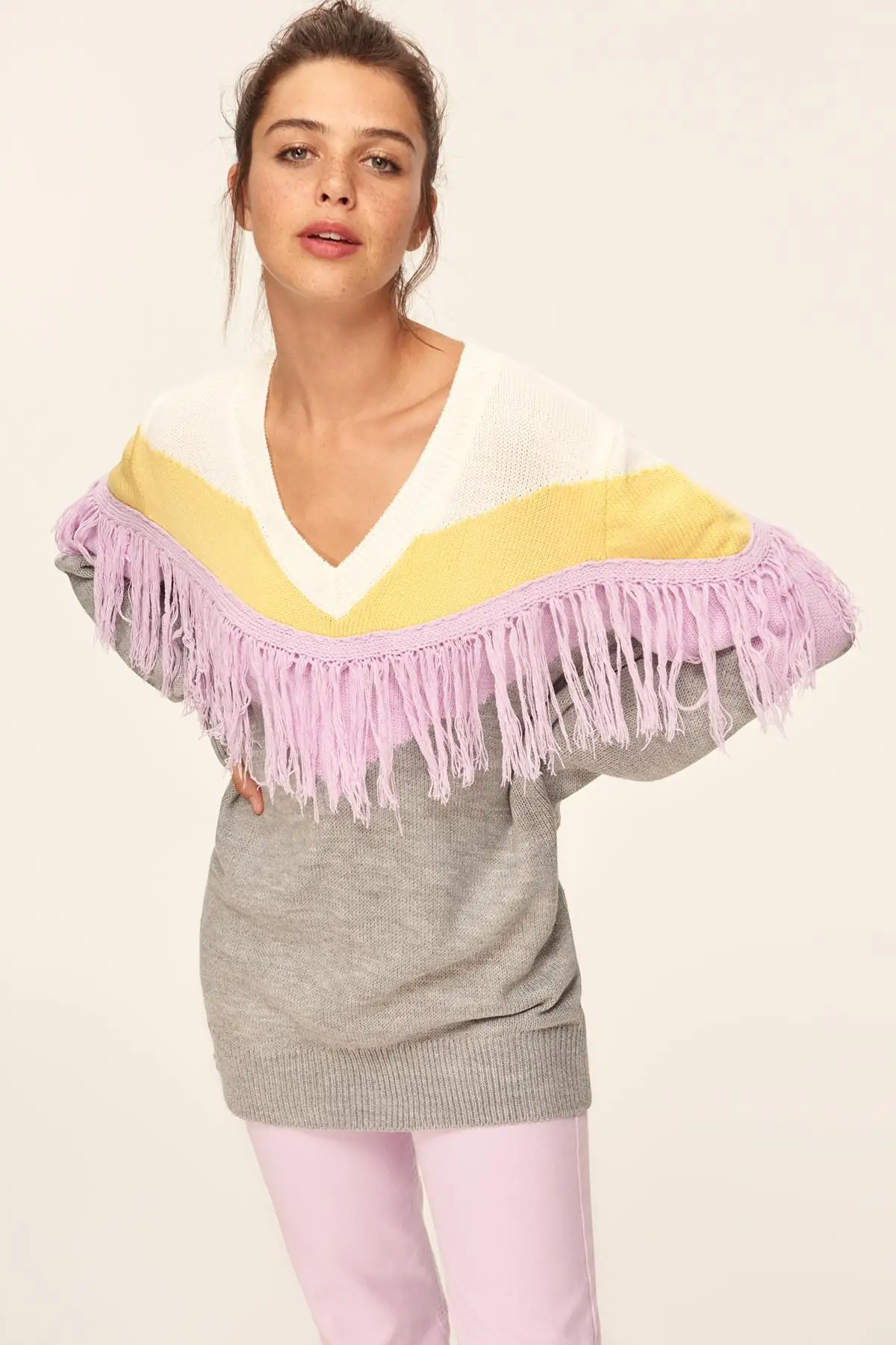 Trendyol Gray Tassels Sweater TCLAW19DU0032 |