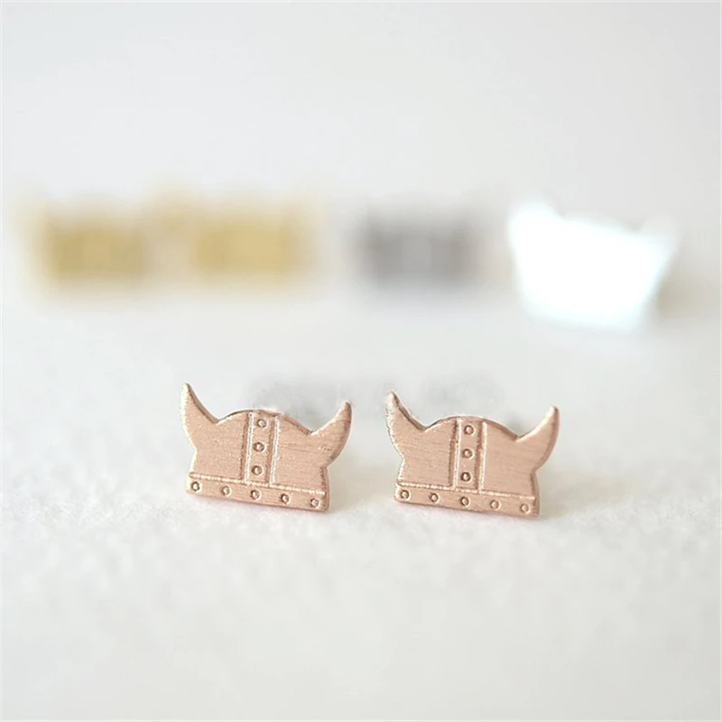 Модные Пираты Карибского моря шлем серьги-гвоздики личности рогатый маленькие с