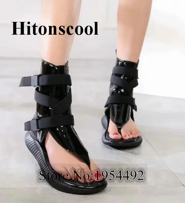 Популярные шлепанцы с пряжкой и ремнем женские сандалии Черная летняя пляжная