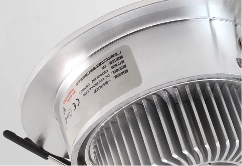LED УДАРА Engineering 3W5w7w blade открытия 68 мм 75 полосы света ультра тонкий встроенный