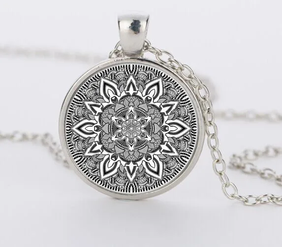 SUTEYI ожерелье в виде цветка мандалы Шарм хна Йога стеклянный кулон символ ом из