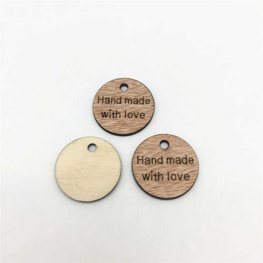Handmade with love 200 шт. 25 мм деревенский деревянный круг свадьбы Круглый Деревянный диски с отверстием пользу Baby Shower Рождество теги Подвески - Цвет: Handmade with love