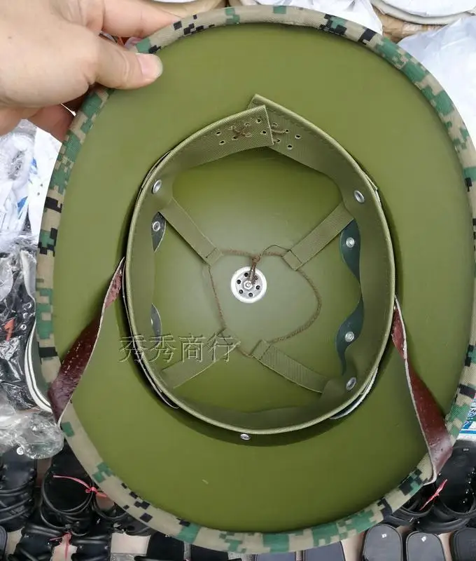 Вьетнамская военная шапка NVA VIETCONG VC PITH HELMET JUNGLE EXPLORER CAP Marpat color с значком мировой