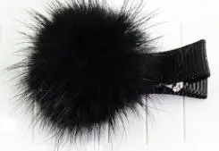 1Pcs Girls Hairpins with Small Fur Pompom Mini Ball Gripper Hairball Pom Hairclips Children Hair Clip Accessorie - Цвет: D