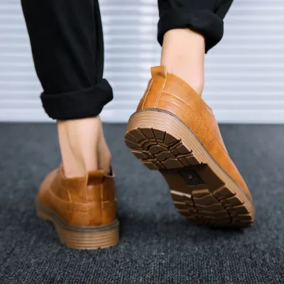 Мужская повседневная обувь дышащая 2018 новый возрастной сезон британская кожаная