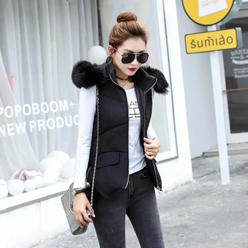 Женская зимняя короткая однотонная куртка без рукавов 2018 парки с большим меховым