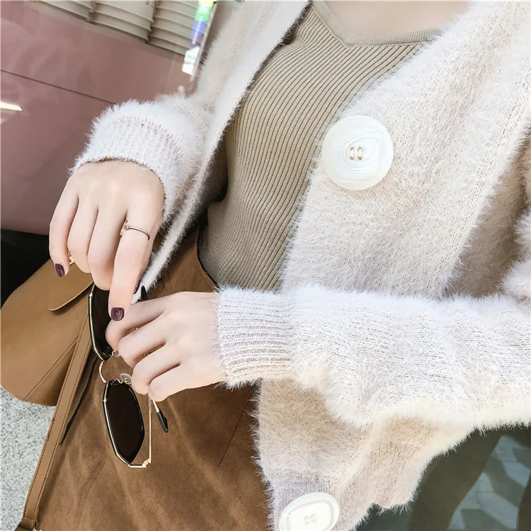 DANJEANER Korean Style Women Solid Mohair Short Cardigan Autumn Winter Warm Fashion V Neck Knitted Sweaters Pull Femmee Jackets