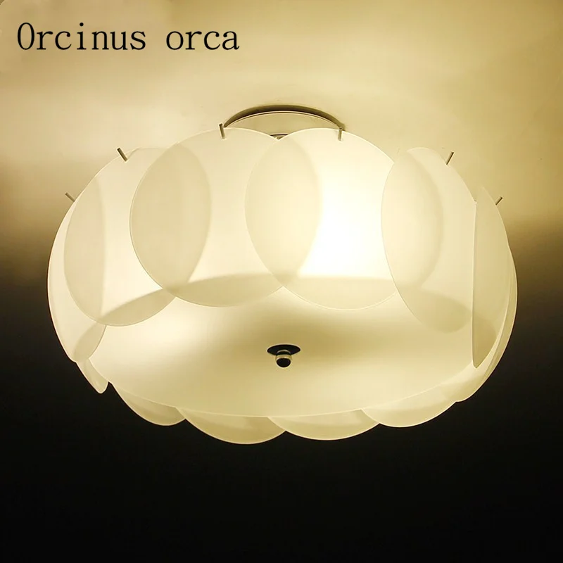 

Simple modern creative art glass lotus flower round ceiling lamp dining room bedroom living room lamps Postage free