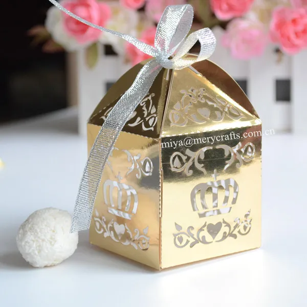 

personalized gold boxes for christian,baby souvenirs with crown baptism favors