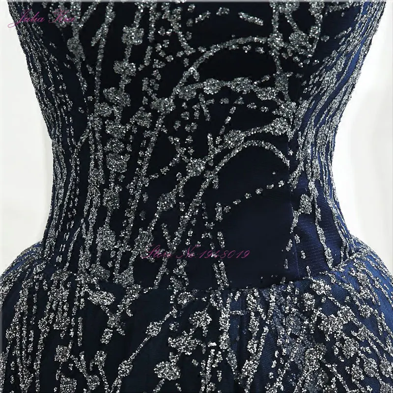 Бальное платье с V-образным вырезом и блестками в пол | Свадьбы торжества