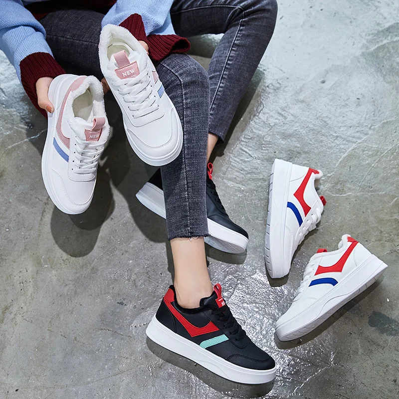 Повседневная женская обувь белого цвета с плюшевой подкладкой из вулканизации