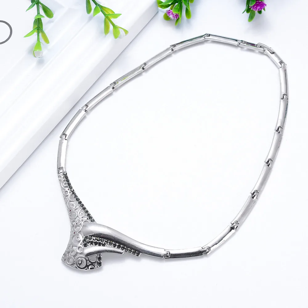 Комплект ювелирных изделий геометрический Цепочки и ожерелья Серьги