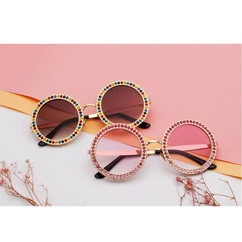 Новинка женские роскошные красивые цветные солнцезащитные очки с кристаллами