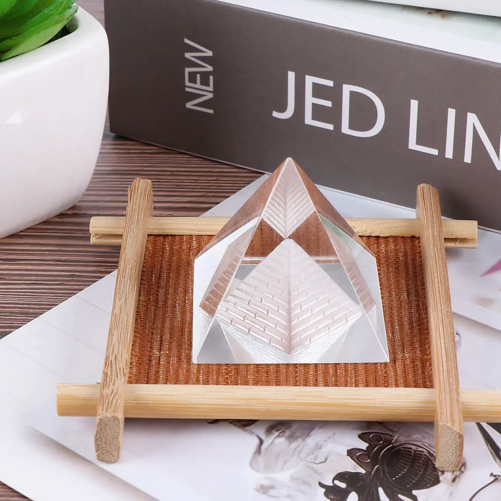 1 шт. 3D кристалл египетская пирамида пресс папье Модный кристально чистый