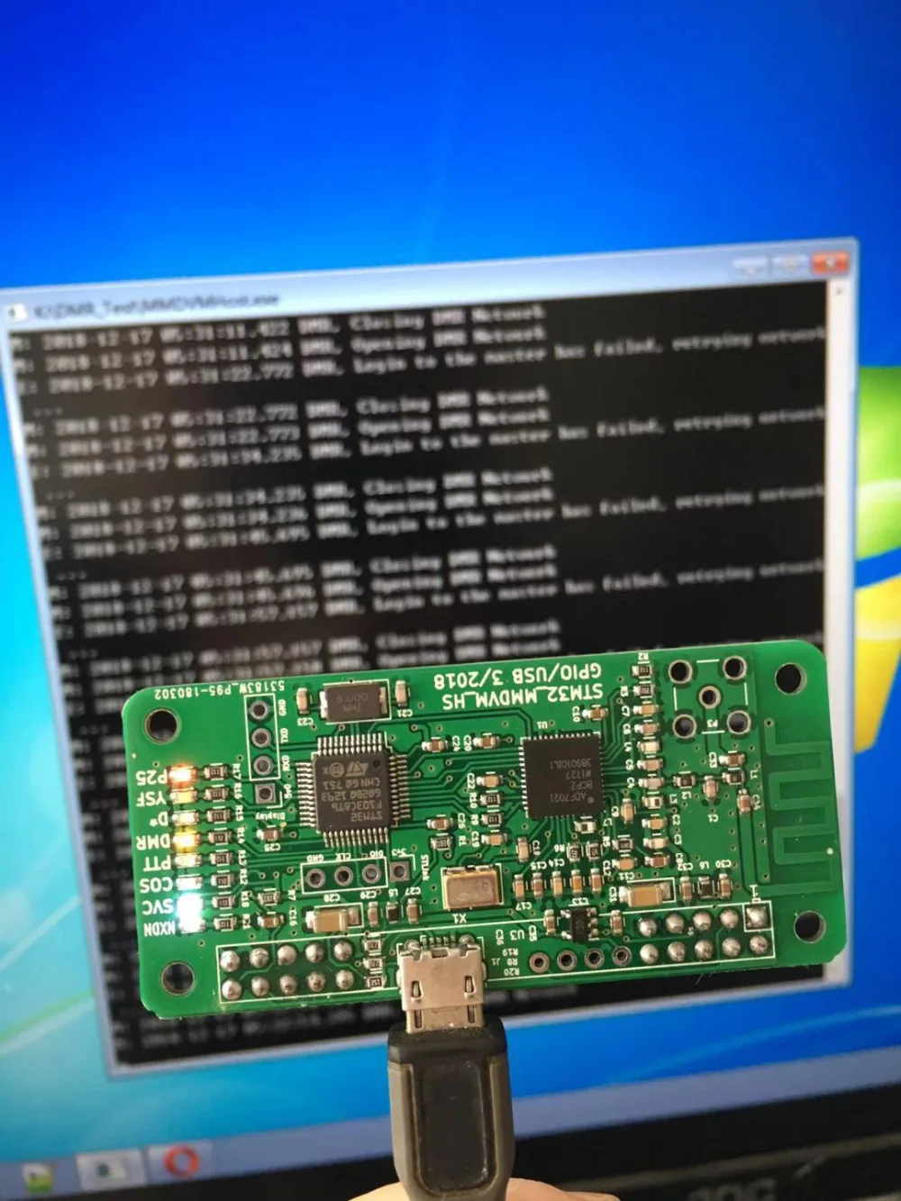 UHF + УКВ MMDVM hotspot Поддержка P25 DMR YSF NXDN с интерфейсом USB Встроенная антенна для
