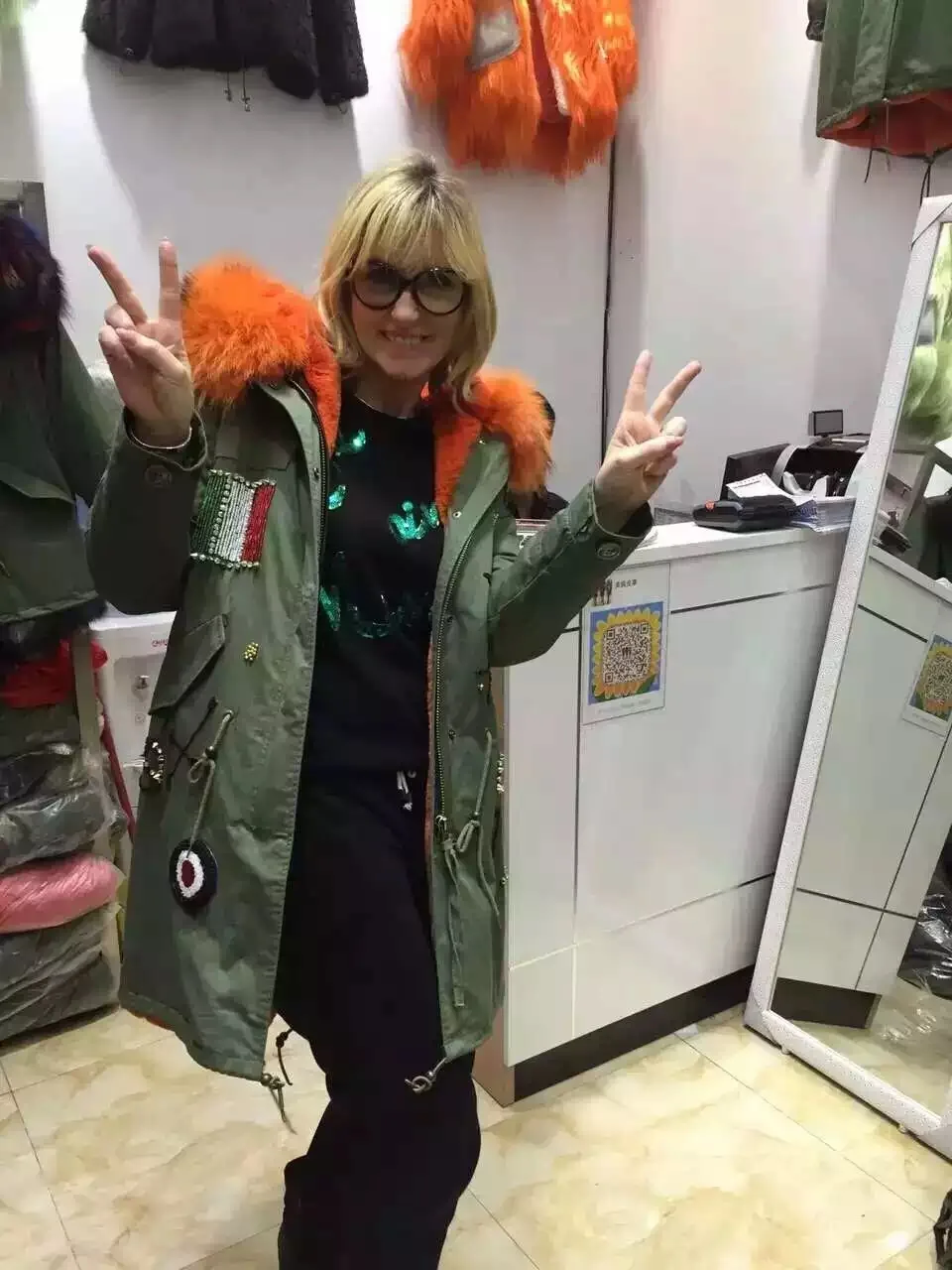 Итальянский бренд оранжевая подкладка из натурального искусственного меха