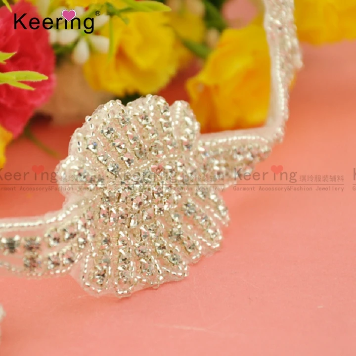 Шитье блестящими стразами отделка бусинами WRA 710|patch detox|patchpatch jacket |