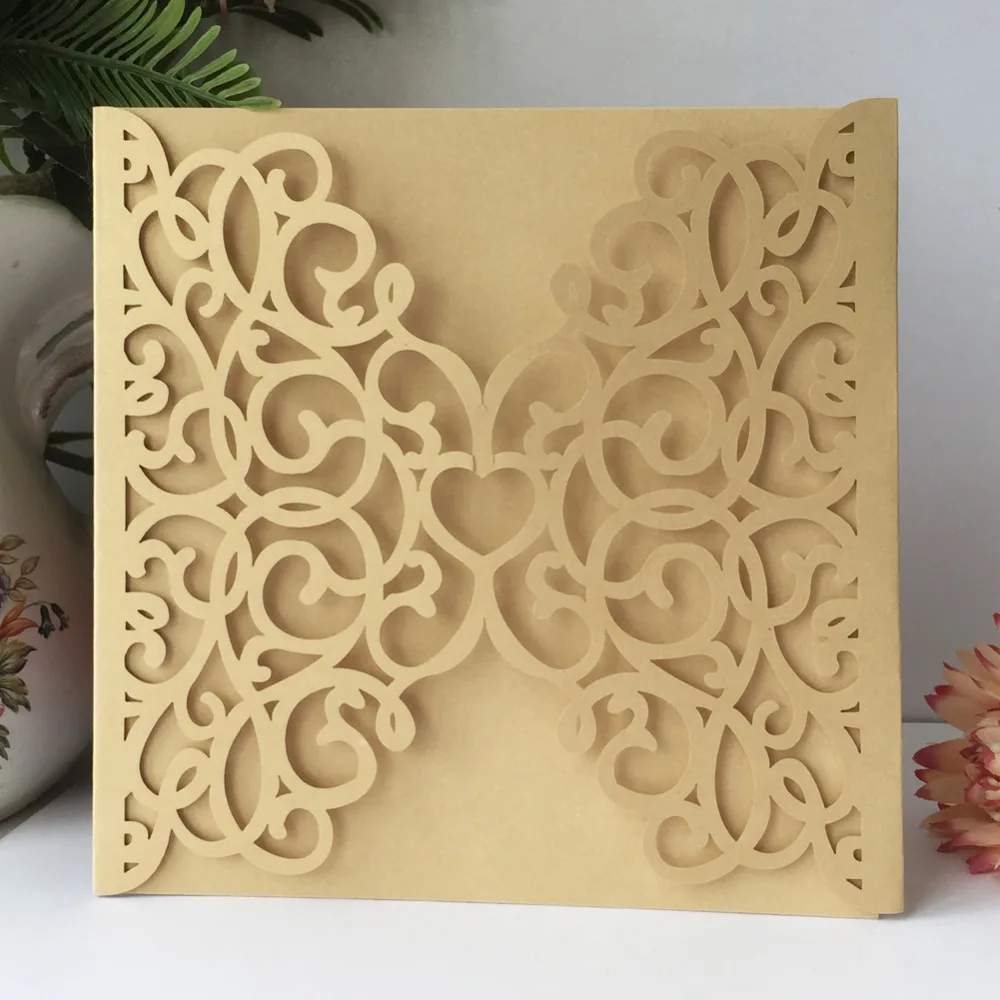 

40Pcs/Lot Square Wedding Card Laser Cut Carved Wedding Invitations Birthday Greeting Card Banquet Party Supplies