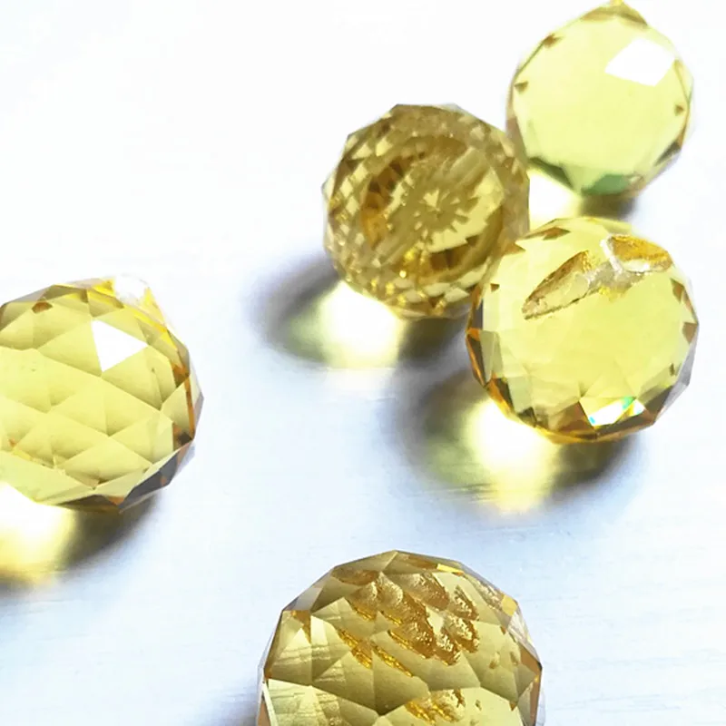 

Free rings) 4PCS/lot Sparkle Yellow 30mm Crystal Balls Suncatcher Prisms Pendants for Chandeliers Parts Lamp Rainbow Hanging