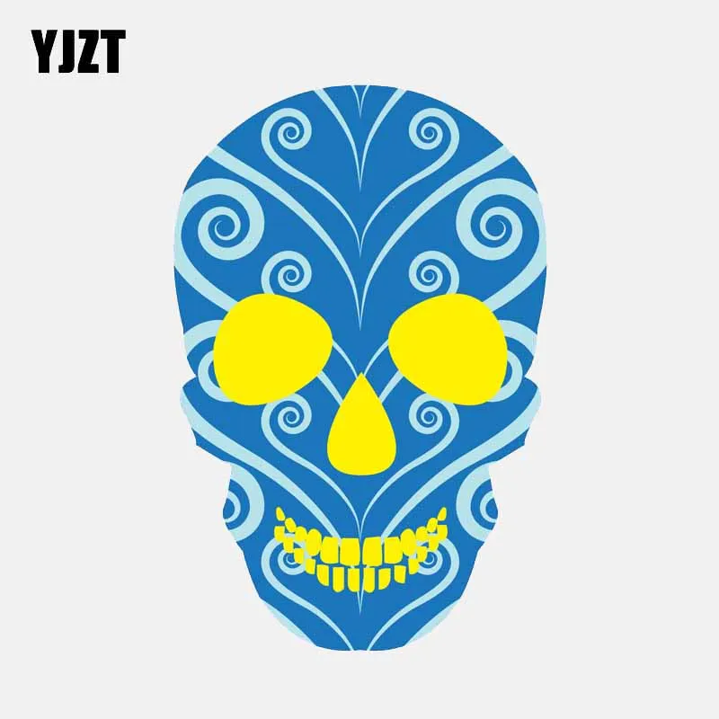 

YJZT 9 см * 13,5 см Автомобильная Наклейка на окно с голубым черепом, искусственная голова, смешные ПВХ наклейки 6-2591