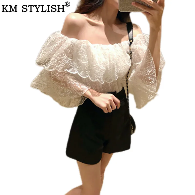 Женский комплект из двух предметов привлекательный кружевной топ на плечах и