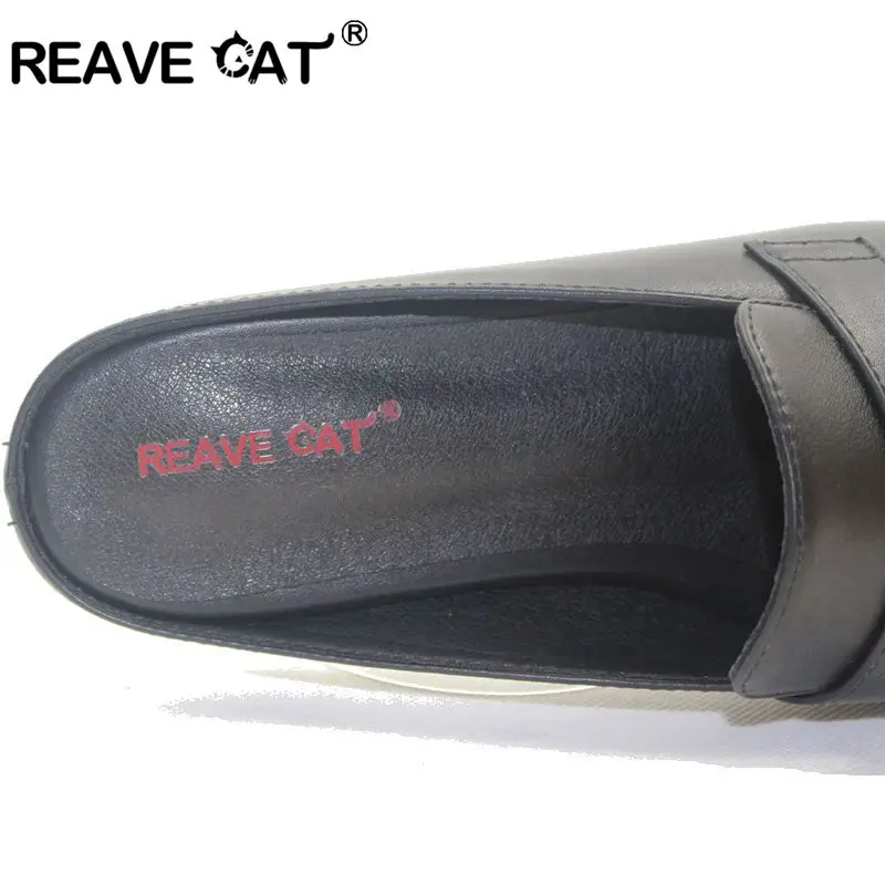 REAVE CAT/большие размеры 32-43; летние женские сандалии без задника с круглым носком; блестящие повседневные женские туфли на низком каблуке; ; US12