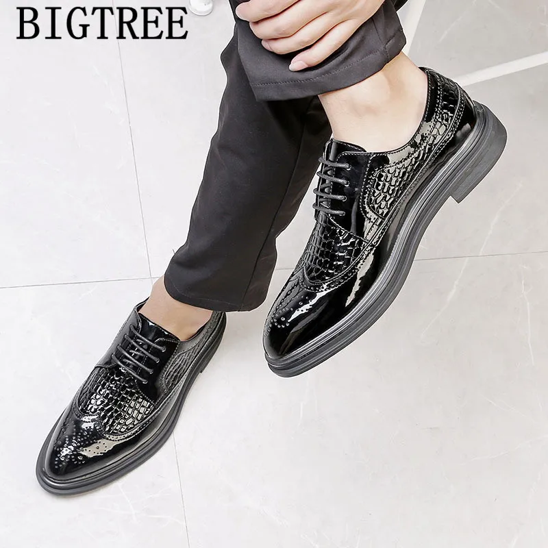 Высокое качество Обувь в деловом стиле Мужские нарядные туфли с острыми носками