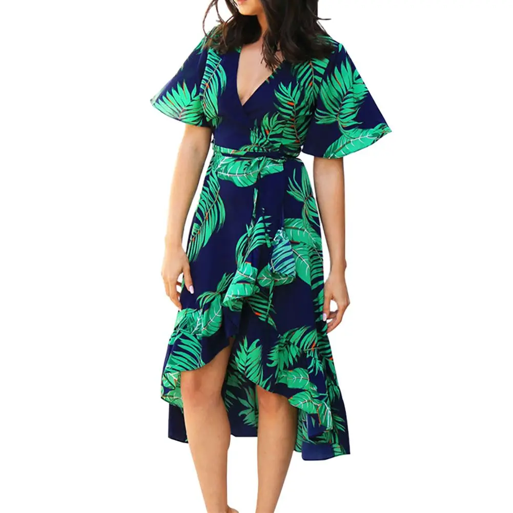 Свадебное платье с короткими рукавами зеленого цвета оригинальным изображением