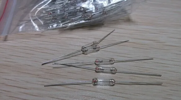 

3*10mm 2A Axial fast glass fuse with lead wire 3*10 2A 10pcs New and original Free shipping