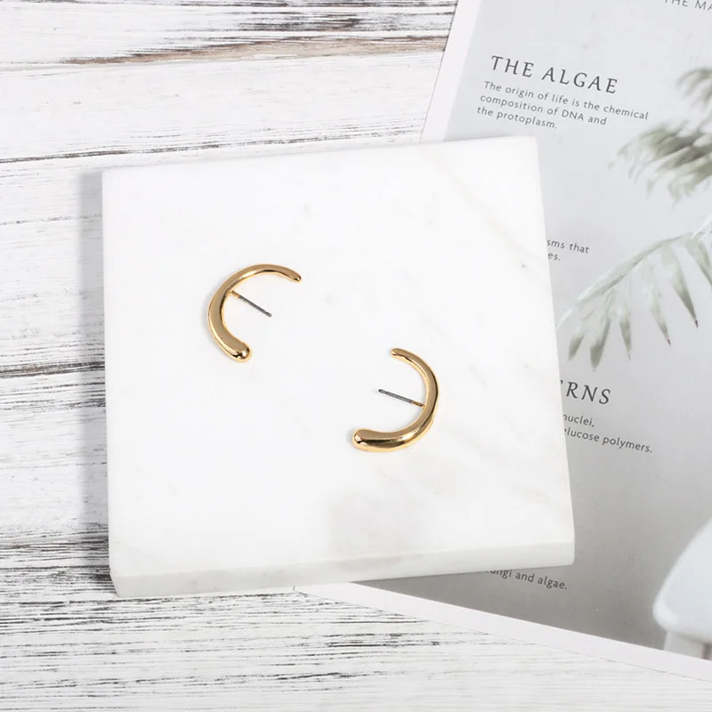 WTLTC Minimalist C Shaped Stud Earrings for Women Statement Geometric Post Metal Ear Cuff Fashion Jewelry | Украшения и
