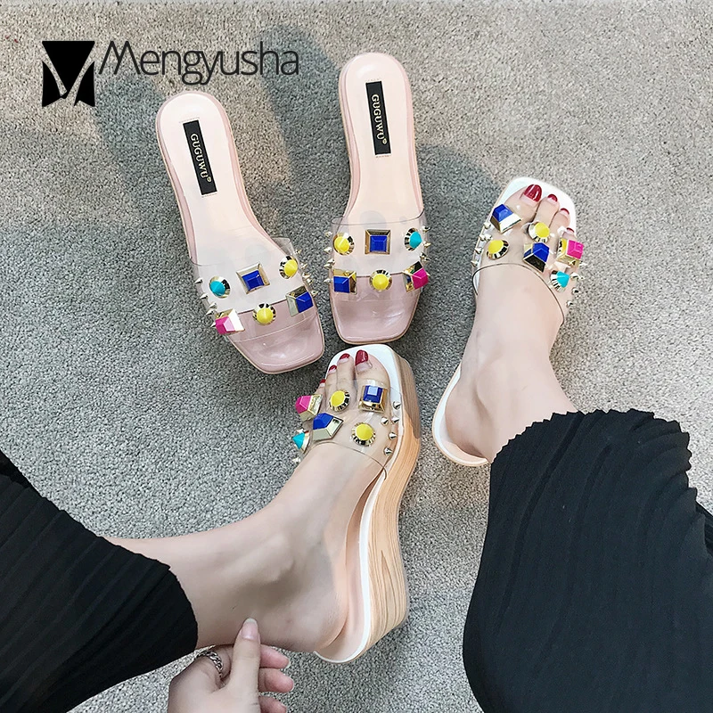 Женские прозрачные сандалии-гладиаторы на платформе с заклепками | Обувь