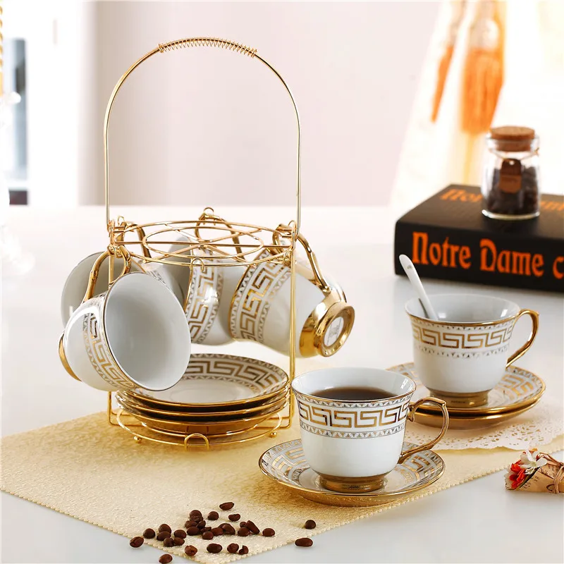 Горячая цветок керамическая чашка с подстаканник и золотой ложкой чтобы