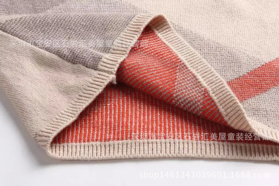 Новое красивое осенне зимнее платье для маленьких девочек возраст 12 мес. 4 года