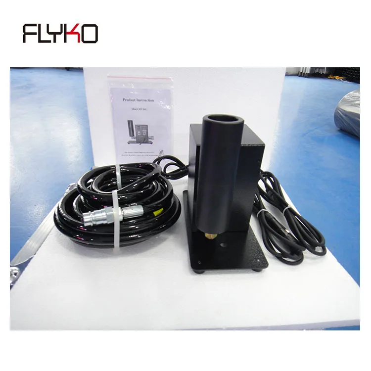 

Бесплатная доставка, сценический эффект, полный комплект co2 струйной машины с контролем DMX