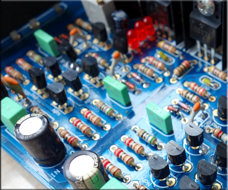 A3 300W+ 300W 4ohm усилитель класса AB комплект IRFP240 IRFP9240 на A42, 92 UPC1237