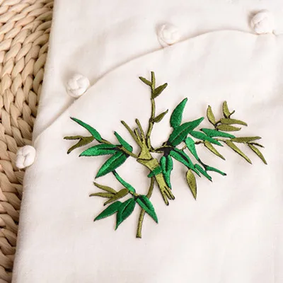 Smaller size 1 шт. зеленый бамбуковый пластырь DIY ремонт отверстий вышивка утюг на пластырь для одежды наклейка красивая одежда пластыри - Цвет: Smaller size
