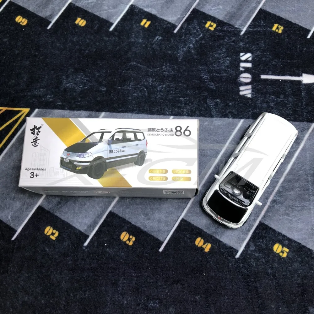 Игрушечный автомобиль XCARTOYS Wuling TengYuan Tofu магазин длина 7-8 см 1:64 (металлические и
